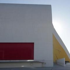 Oscar Niemeyer, Centro Niemeyer en Avilés, tecnne