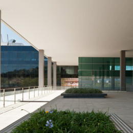 Arata Isozaki, Alejandro Zaera-Polo, Farshid Moussavi; Distrito 38 Barcelona, tecnne