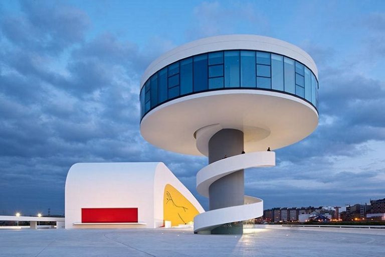 Oscar Niemeyer, Centro Niemeyer en Avilés, tecnne