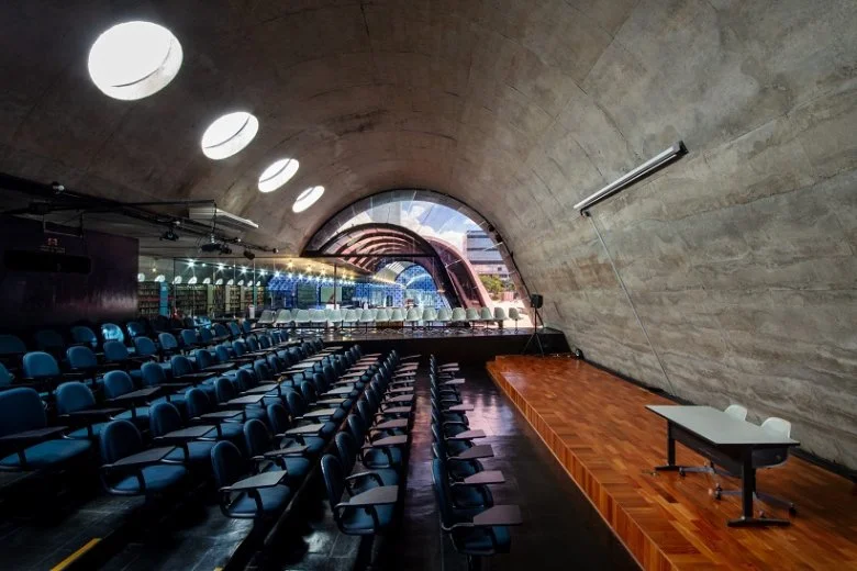 Oscar Niemeyer Memorial de America Latina Biblioteca tecnne .