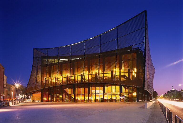 Dominique Perrault , Grand Theatre D’Albi, tecnne