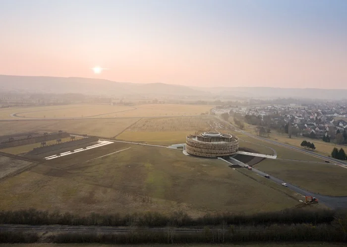 Museo Alesia de Bernard Tschumi, imagen del sitio