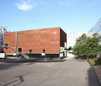 Dietmar Feichtinger Architects, Escaparate deportivo