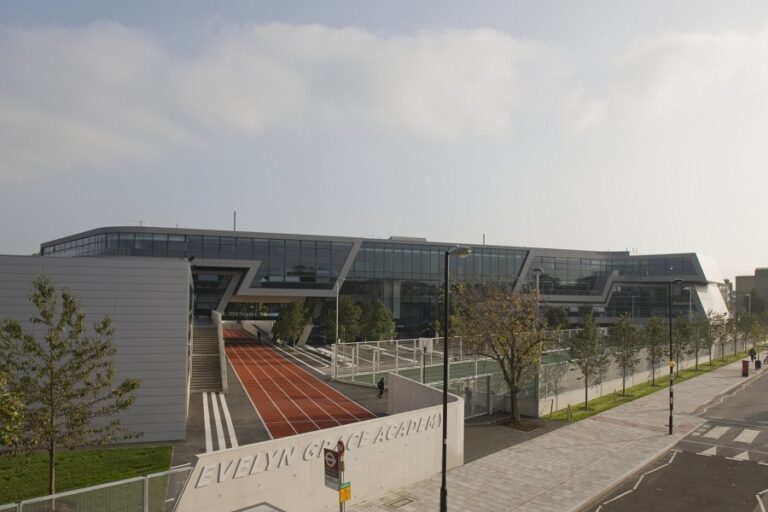 Zaha Hadid, Evelyn Grace Academy, tecnne