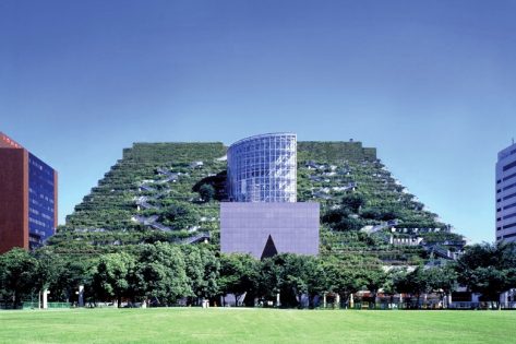 Emilio Ambasz, ACROS Fukuoka