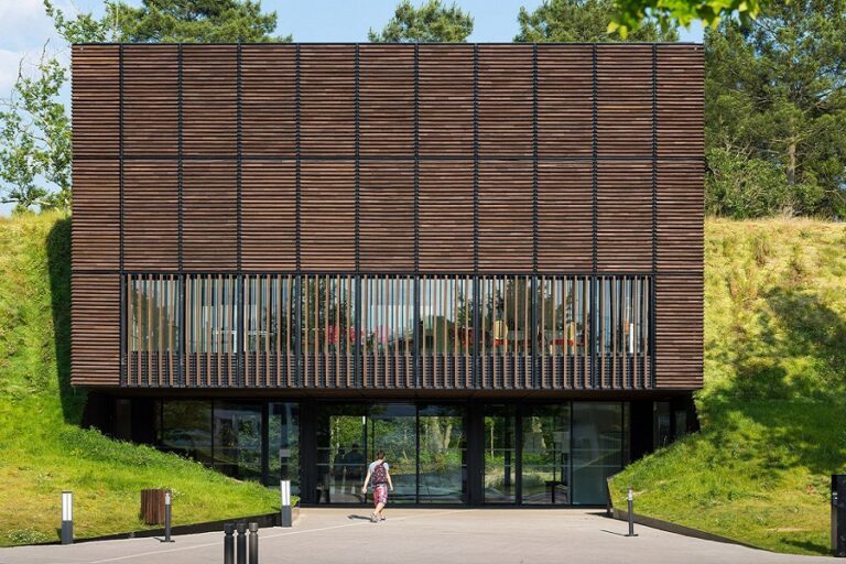 Marjan Hessamfar y Joe Vérons, Centro de educación de Mont-de-Marsan, tecnne