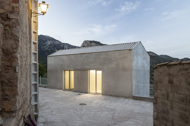 Vora, Consultorio local de paüls, tecnne