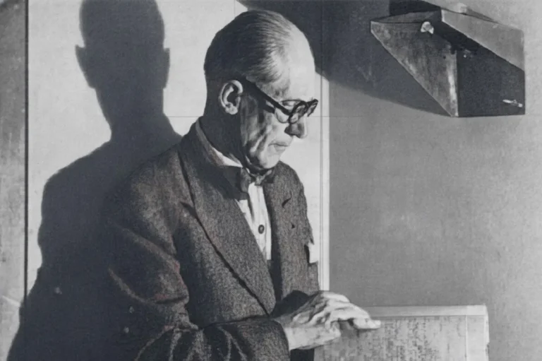 Le Corbusier, liberarse de todo espíritu académico