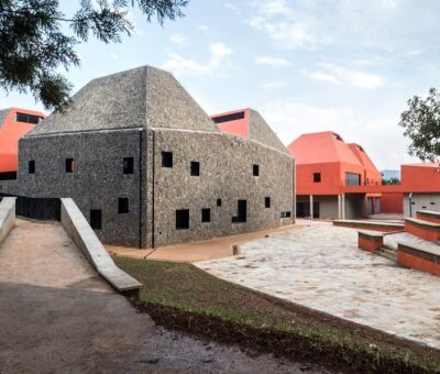 Patrick Schweitzer, Facultad de Arquitectura Kigali