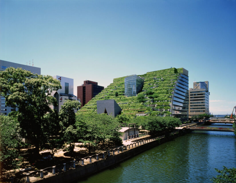 ACROS Fukuoka ©Hiromi Watanabe