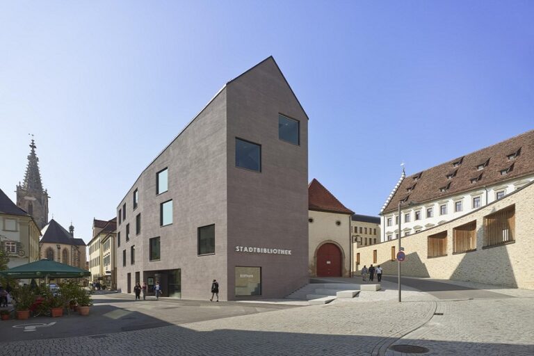 Harris + Kurrle Biblioteca de la ciudad de Rottenburg -City Library Rottenburg- tecnne © Roland Halbe