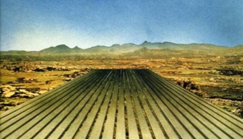 Citta 12 City of Book 1971, by Superstudio tecnne