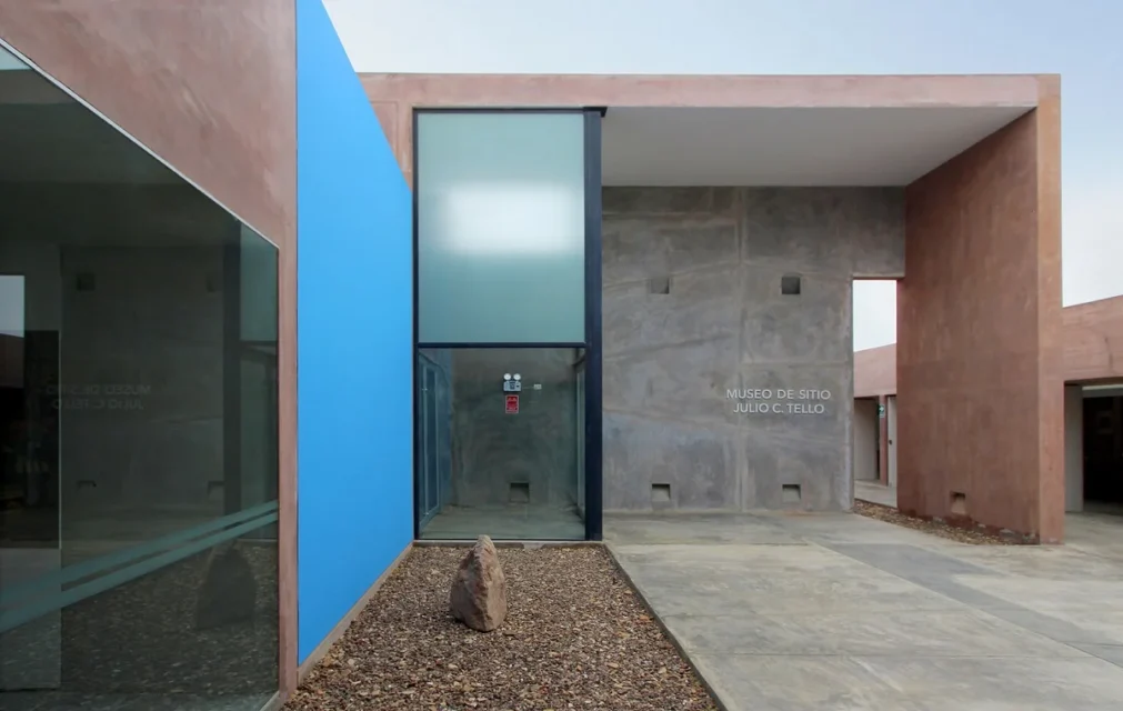 Museo de Sitio Julio C. Tello de la Cultura Paracas, Sandra Barclay y Jean Pierre Crousse