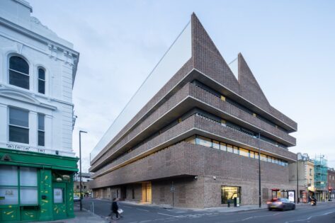 Herzog & de Meuron, Royal College of Art, tecnne