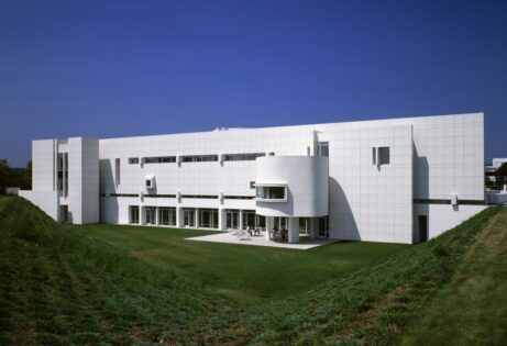 Richard Meier, Swissair North American Headquarters, tecnne