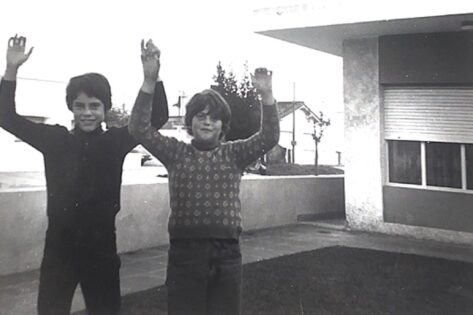 PORTADA Mi familia en su casa natal. Calles 20 entre 40 y 41 (Ciudad de La Plata, 1969)
