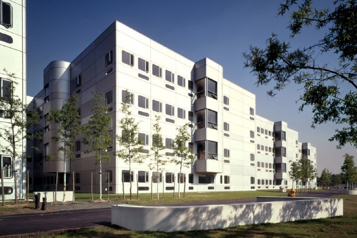 Richard meier, bronx developmental center ©richard meier