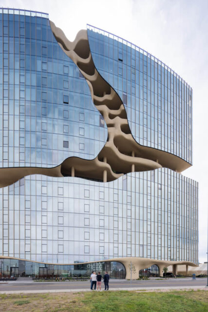 MAD, One River North ©MAD