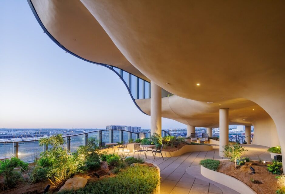 MAD, One River North ©MAD