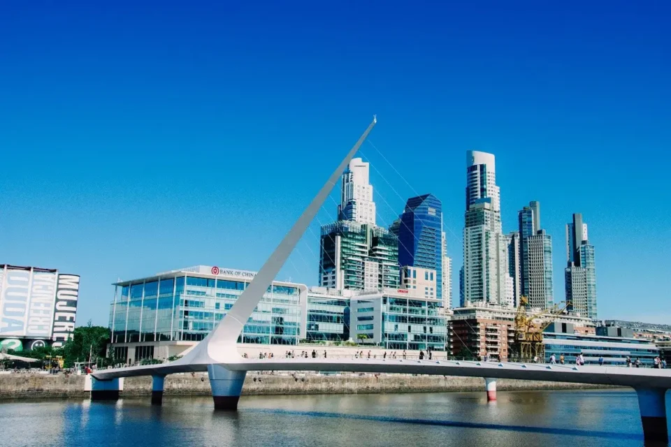 Puerto Madero Foto de Nicolás Flor en Unsplash