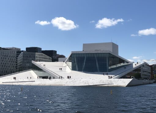 Ópera de Oslo: paisaje urbano en la obra de Snøhetta
