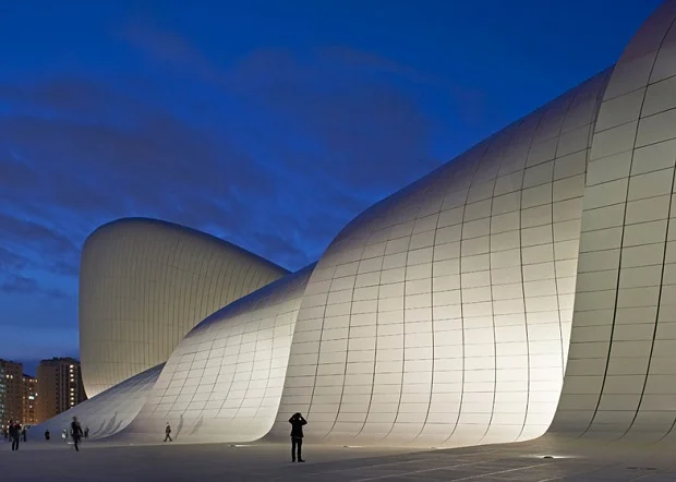 Zaha Hadid, Centro Heydar Aliyev, tecnne