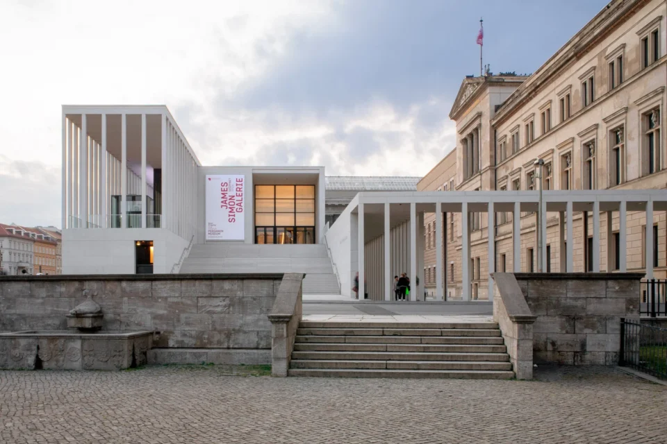 1 James Simon Gallerie ©Luca Girardini