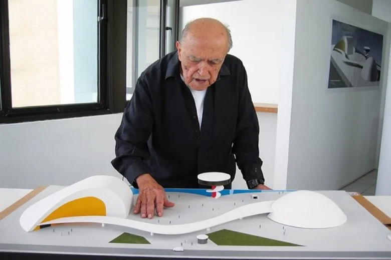 Centro Niemeyer tecnne Niemeyer