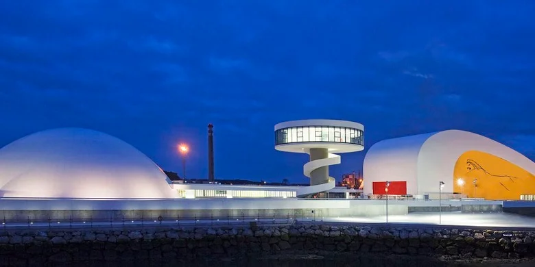 Centro Niemeyer tecnne el proyecto