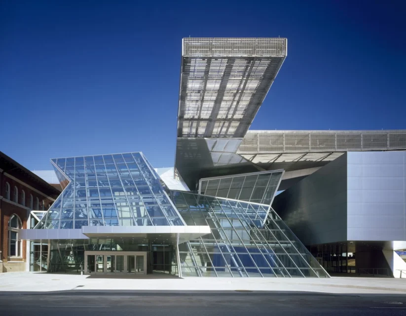 Coop Himmelblau Akron Art Museum ©Roland Halbe