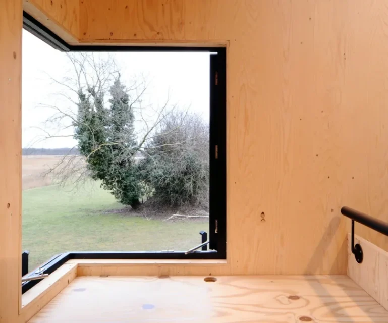 Haworth Tompkins, Dovecote Studio interior