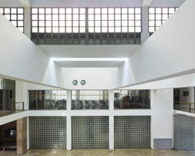 Giuseppe Terragni, Casa del Fascio Como, interiores ©Maurizio Montagna