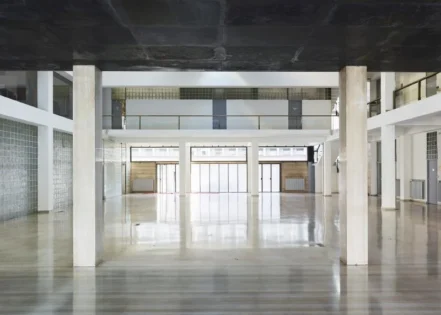 Giuseppe Terragni, Casa del Fascio Como, interiores ©Maurizio Montagna